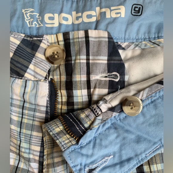 Gotcha 34” Blue & Yellow Plaid Shorts - Picture 2 of 4